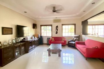 Taman Kingfisher Detached House | Bungalow | 1 Borneo Mall | UMS | KK | Sabah For Sale