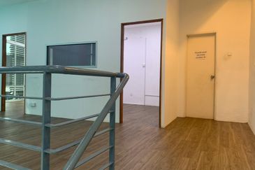 Bandar Sierra Biz Hub | 2Storey Semi D Commercial Warehouse | Menggatal | KK | Sabah For Sale or For Rent