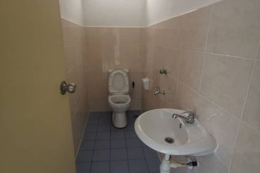 BANDAR SIERRA (APARTMENT/PANGSAPURI)