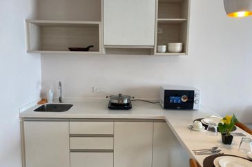 ARU SUITES @ TANJUNG ARU