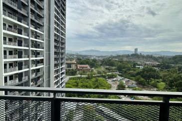 MAYA @ LIKAS KONDOMINIUM