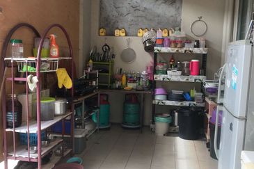 Taman Bukit Hijau | 2 Storey Terrace | Intermediate Unit | Inanam | KK | Sabah For Sale