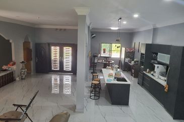 Kg Kiansom Inanam Bungalow | Large Area | BBQ | Kota Kinabalu | Sabah For Sale