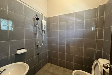 CL999 Taman Golf View | 2 Storey Corner | Bundusan | Penampang | Sabah For Sale