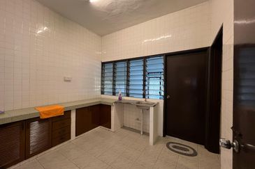 CL999 Taman Golf View | 2 Storey Corner | Bundusan | Penampang | Sabah For Sale