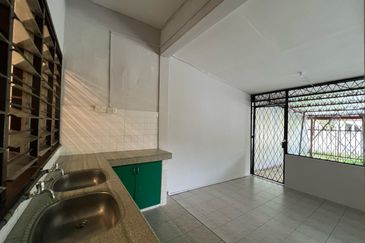 CL999 Taman Golf View | 2 Storey Corner | Bundusan | Penampang | Sabah For Sale