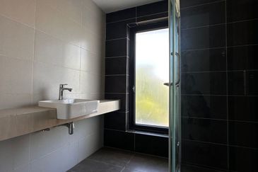 ONE JESSELTON CONDOMINIUM