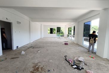 Kinarut Ceria Hub 2 Storey Shoplot | Pan Borneo | Kinarut | KK | Sabah For Sale