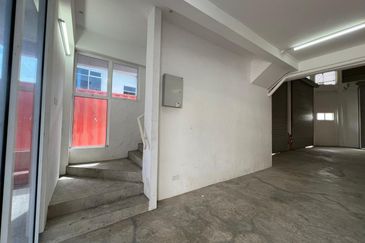 Sierra BizHub Bandar Sierra