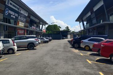 2 Floors Cyber Square Shop | KKIA | Cyber City | Kota Kinabalu | Sabah For Rent