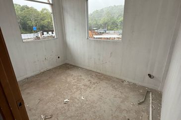 Taman Naparan Ria | 2 Storey Terraced House | New Project | Sipitang | Sabah For Sale