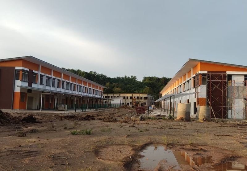 Taman Naparan Ria | 2 Storey Terraced House | New Project | Sipitang | Sabah For Sale