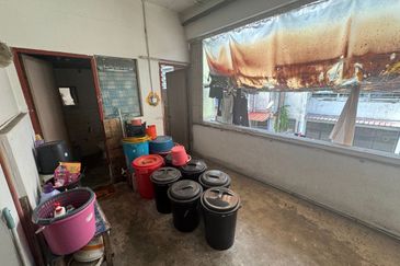 CL99 Sinsuran Office Lot | Block F | Centre Point | Kota Kinabalu | Sabah For Sale