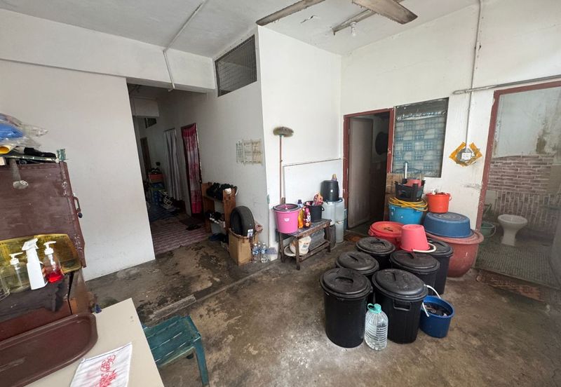 CL99 Sinsuran Office Lot | Block F | Centre Point | Kota Kinabalu | Sabah For Sale