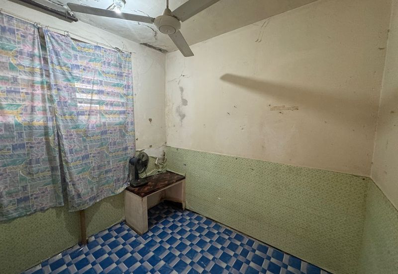 CL99 Sinsuran Office Lot | Block F | Centre Point | Kota Kinabalu | Sabah For Sale