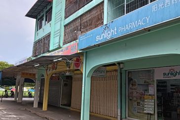 CL99 Pekan Donggongon 3 Storey Shoplot | Penampang | Kota Kinabalu | Sabah For Sale