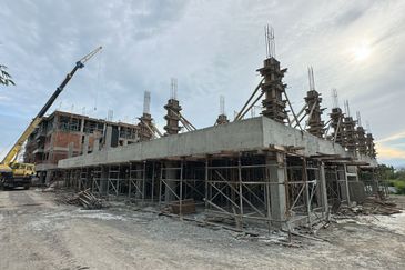 Grand Height Apartment | ITCC Mall | Donggongon | Penampang | Sabah For Sale