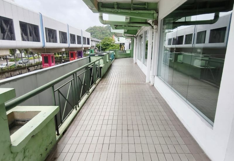 Api Api Center | 1st Floor Corner Lot | Waterfront | Centrepoint | KK | Sabah For Rent