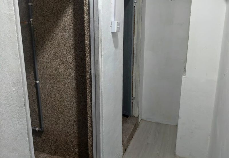 Api Api Center | 1st Floor Corner Lot | Waterfront | Centrepoint | KK | Sabah For Rent