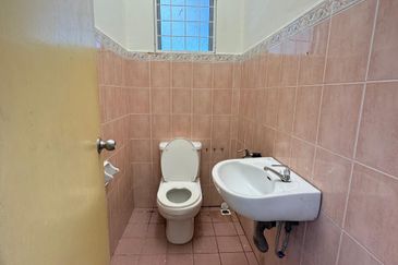 Taman Seri Borneo | 2 Storey Terrace | Iramanis | Kota Kinabalu | Sabah For Rent