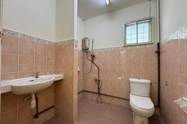 Taman Seri Borneo | 2 Storey Terrace | Iramanis | Kota Kinabalu | Sabah For Rent