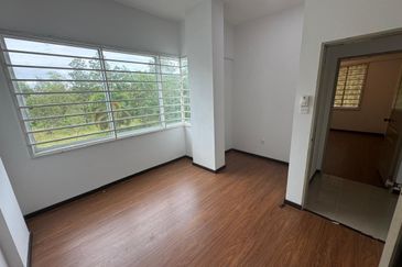 JING YUEN CONDOMINIUM