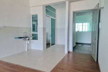 1 Sulaman Platinum Condominium | Corner | UMS | 1 Borneo | Kota Kinabalu | Sabah For Sale