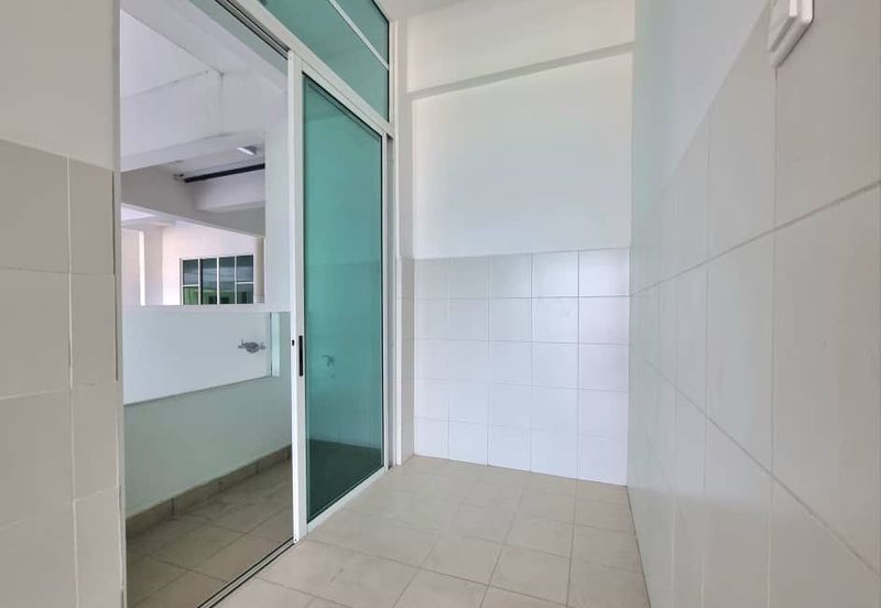 1 Sulaman Platinum Condominium | Corner | UMS | 1 Borneo | Kota Kinabalu | Sabah For Sale