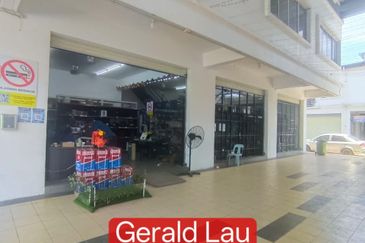 Benoni Corner Shop | Two Floors | Cafe | Restaurants | Grocery | Papar | Sabah For Sale