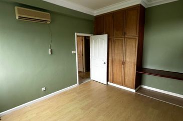 COLONNADE CONDOMINIUM