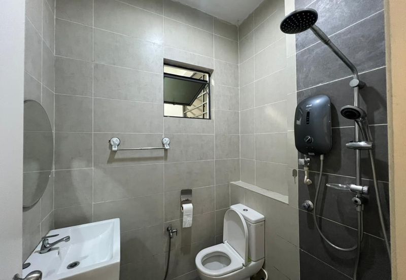 Lido Four Seasons Residence