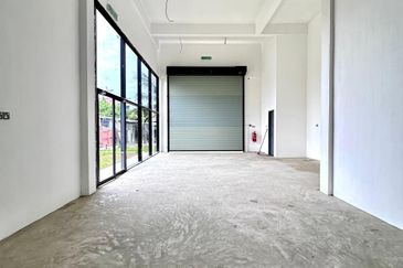 I Park | Light industrial detached warehouse | 2 Storey Corner | Penampang | Sabah For Rent or For Sale