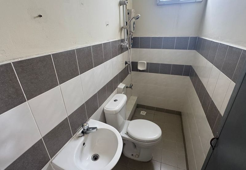 Angkasa Apartment | Block A | Menggatal | Tuaran Bypass | Kota Kinabalu | Sabah For Sale