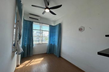 ALAM PUTERI (PRINCESS HEIGHT)