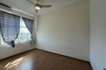 ALAM PUTERI (PRINCESS HEIGHT)