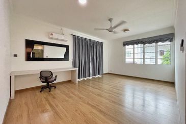 Kiansom Country Height