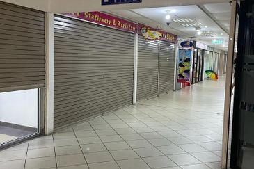 Shop-lot in Central Shopping Plaza | Jalan Banjaran | KK | Sabah For Sale
