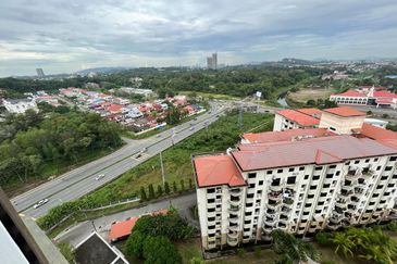 TAMAN KONDOMINIUM BUNDUSAN (TROPICANA LANDMARK)