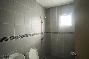 TAMAN BUKIT HIJAU (GREEN HILL PARK)