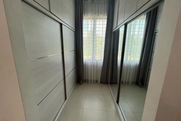 CL99 Kingfisher Park Phase 4 Semi-D House ( Fully Furnished) For Sale