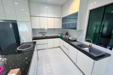 CL99 Kingfisher Park Phase 4 Semi-D House ( Fully Furnished) For Sale