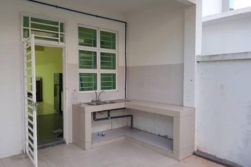 ALAM PUTERI (PRINCESS HEIGHT)