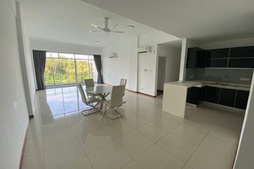 JADE RESIDENCE CONDOMINIUM