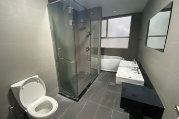 JADE RESIDENCE CONDOMINIUM