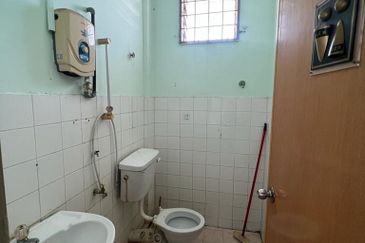 Regency Park Apartment