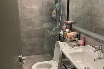 Maya Condominium Block B (Fully Furnished) (3R2B) | Likas | KK | Sabah For Sale