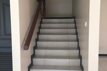 CL999 1 Sulaman 2.5 Storey Semi D House| Menggatal | UMS | 1 Borneo | KK For Sale