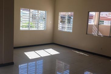 CL999 1 Sulaman 2.5 Storey Semi D House| Menggatal | UMS | 1 Borneo | KK For Sale
