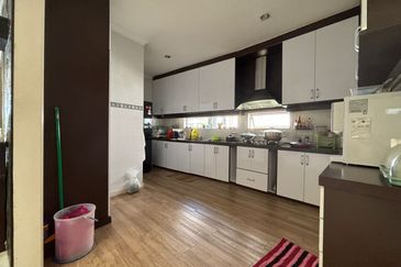 CL999 Taman Shangrila Heights Bungalow | Tanjung Aru Beach | KKIA | KK | Sabah For Sale