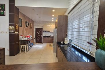 Double Storey Bungalow House (Partial Furnished) | Kota Kinabalu | Sabah For Sale